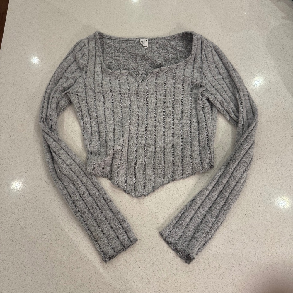 Gray long sleeve